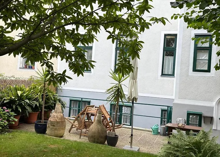 诺伊贝特博士酒店 多瑙河畔克雷姆斯