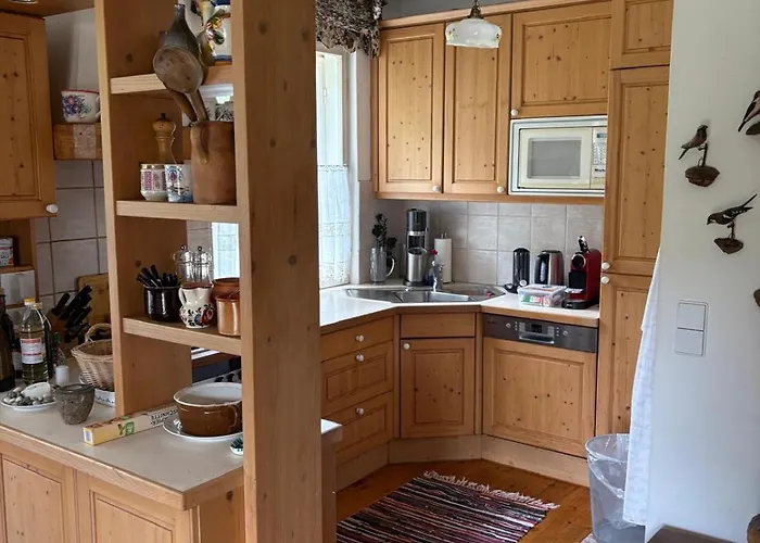 诺伊贝特博士酒店 公寓 *