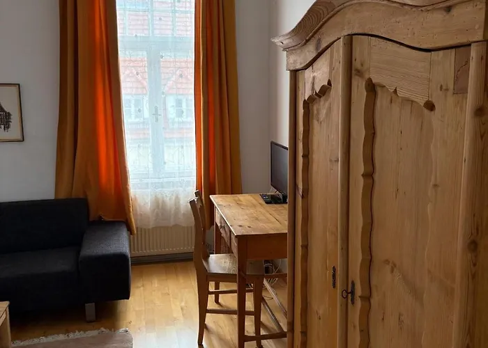 诺伊贝特博士酒店 *